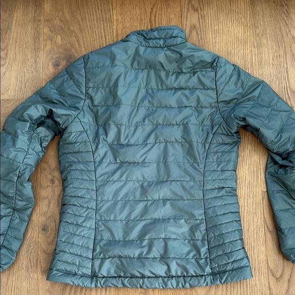Patagonia Women's Down Sweater size S - Picture 6 of 8